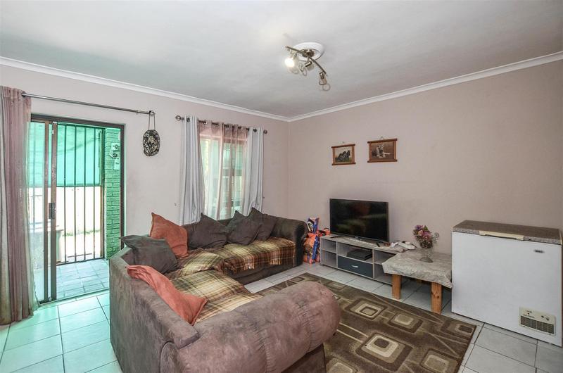 2 Bedroom Property for Sale in Labiance Estate Western Cape